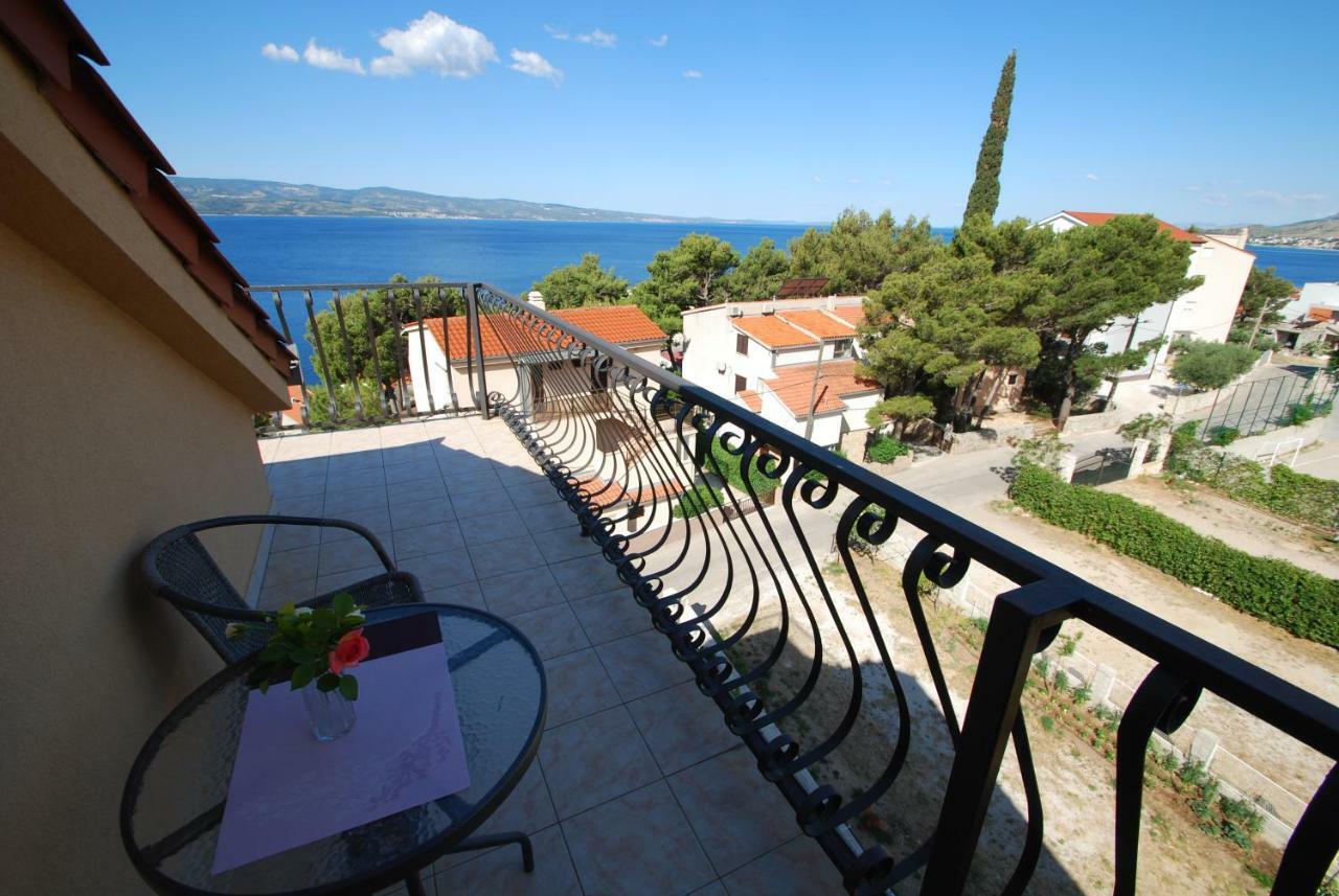 Batinic Apartmani Omis Exterior photo